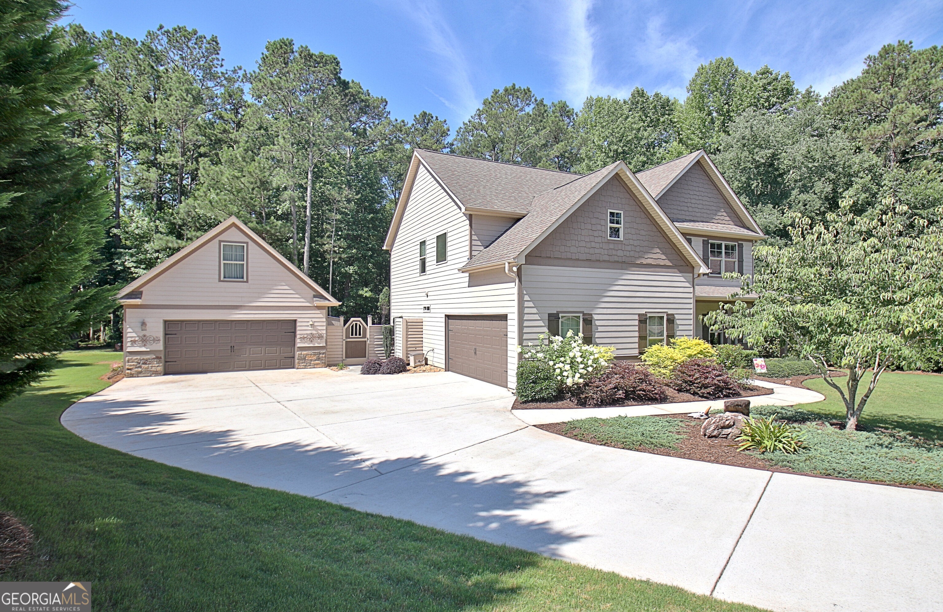 177 Rock House Estates DR