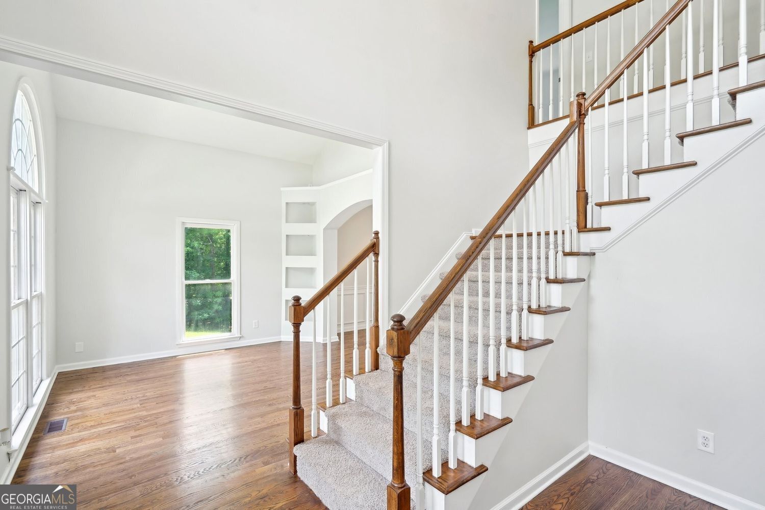 765 Brooks CIR