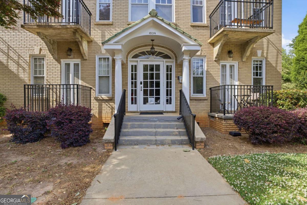 1034 Virginia AVE NE 11