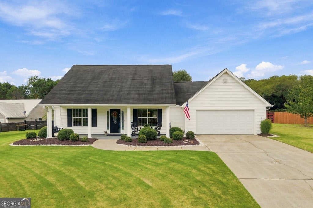 Photo of 8225 Wimbledon Court, Gainesville, GA 30506 (MLS # 10852101)