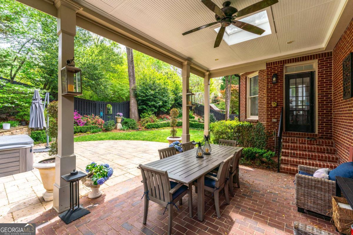 3163 Windsor Lake DR NE