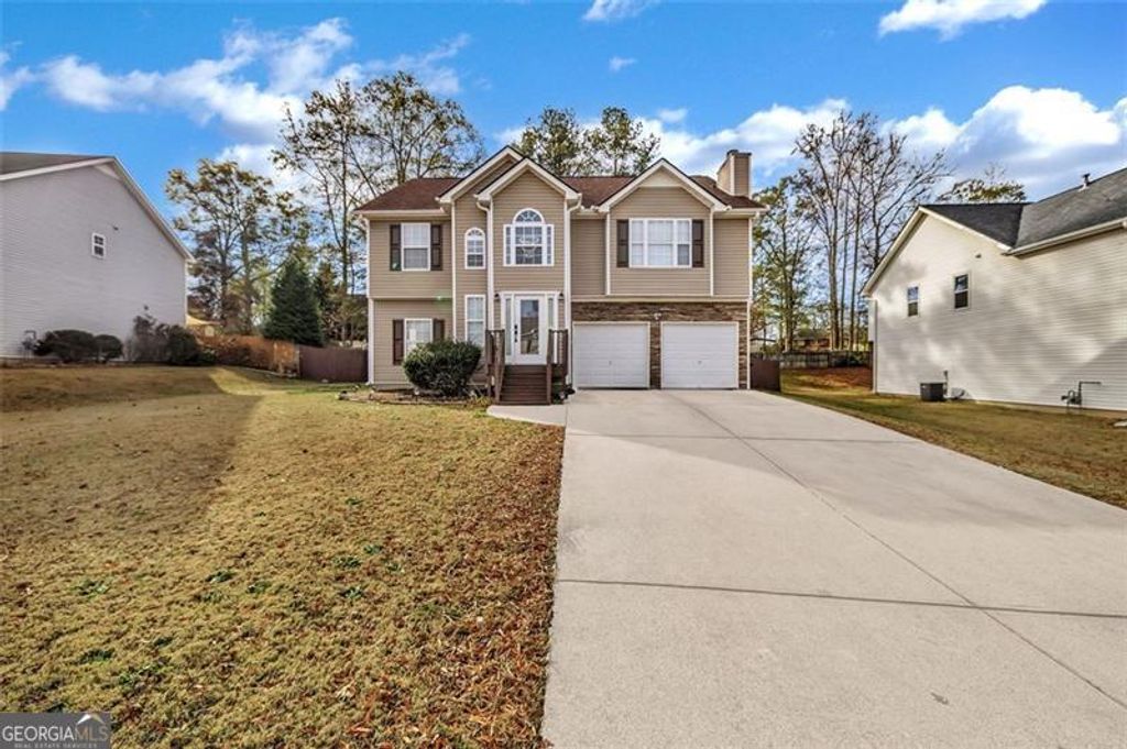 Photo of 8448 Brook Lake Lane, Douglasville, GA 30134 (MLS # 10737916)