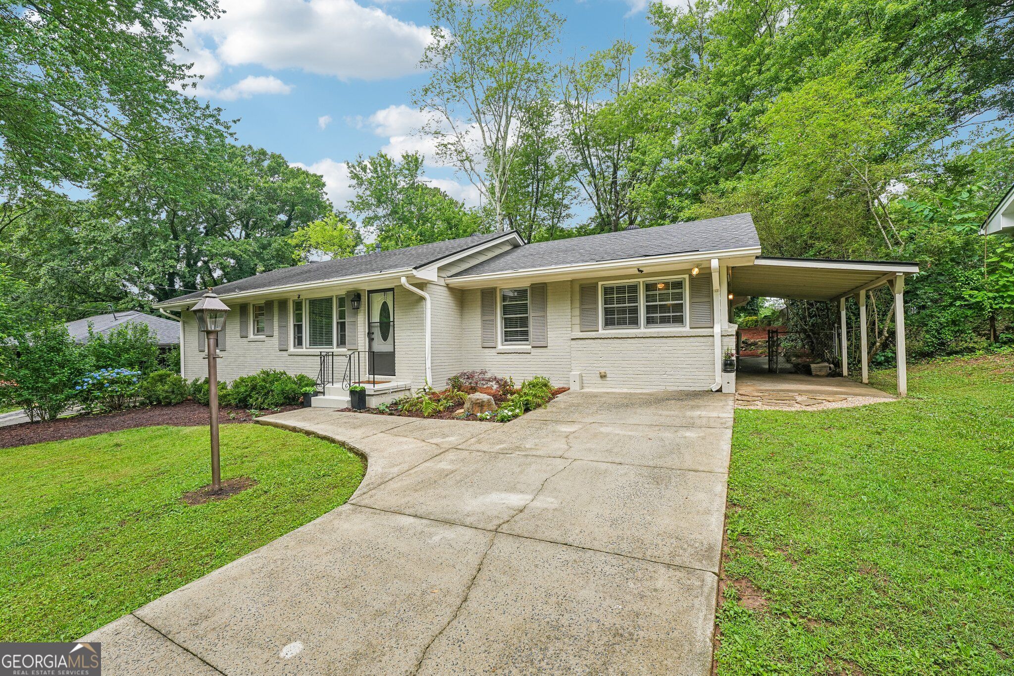 2120 Meadowbrook LN SE
