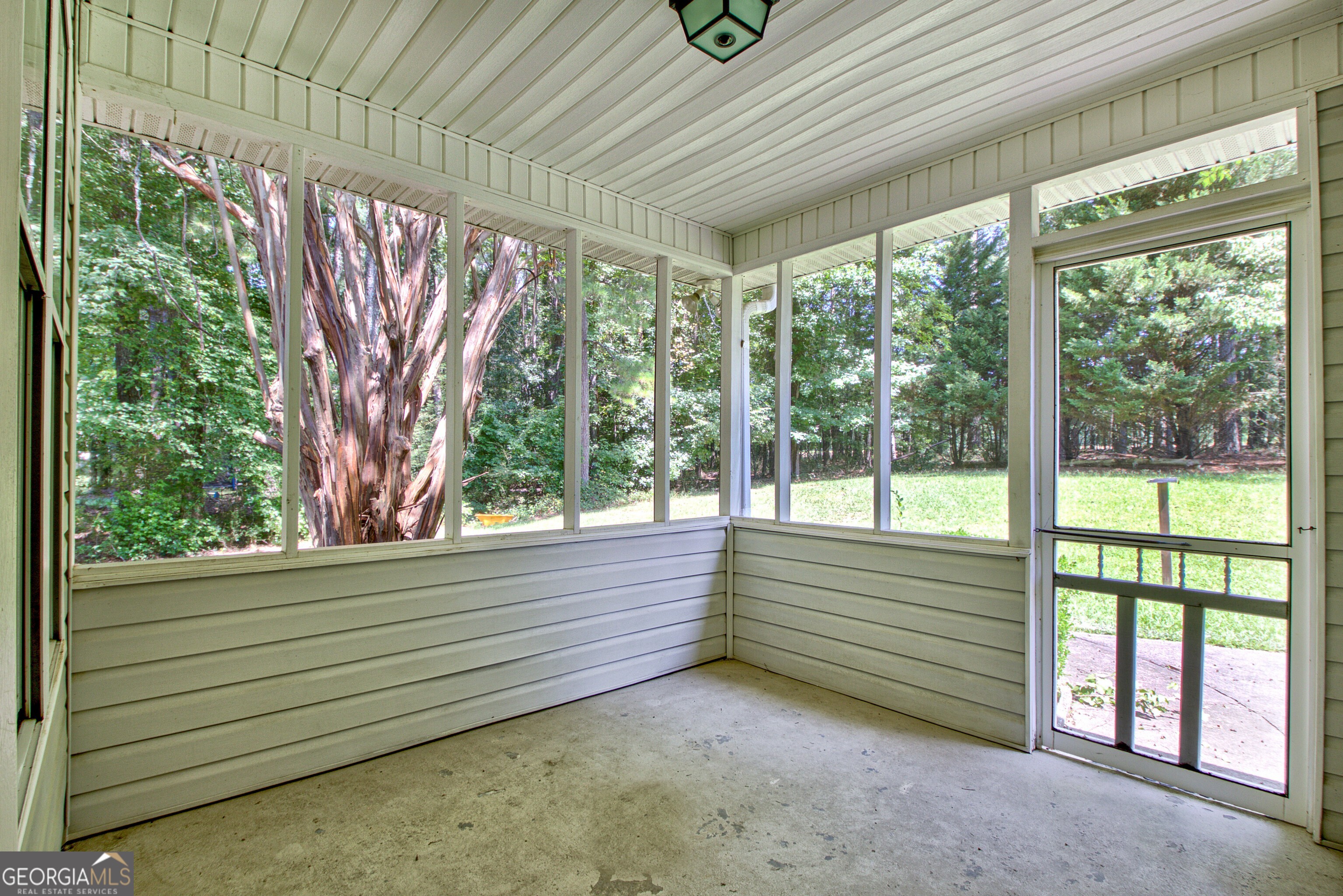 Newnan, Georgia 30263, United States, 3 Bedrooms Bedrooms, ,2 BathroomsBathrooms,Residential,Active,184105