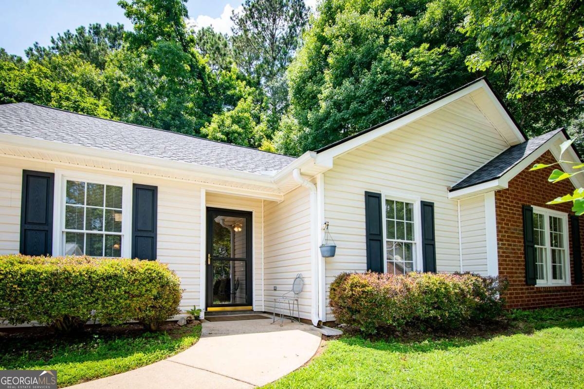 165 Spring Lake DR