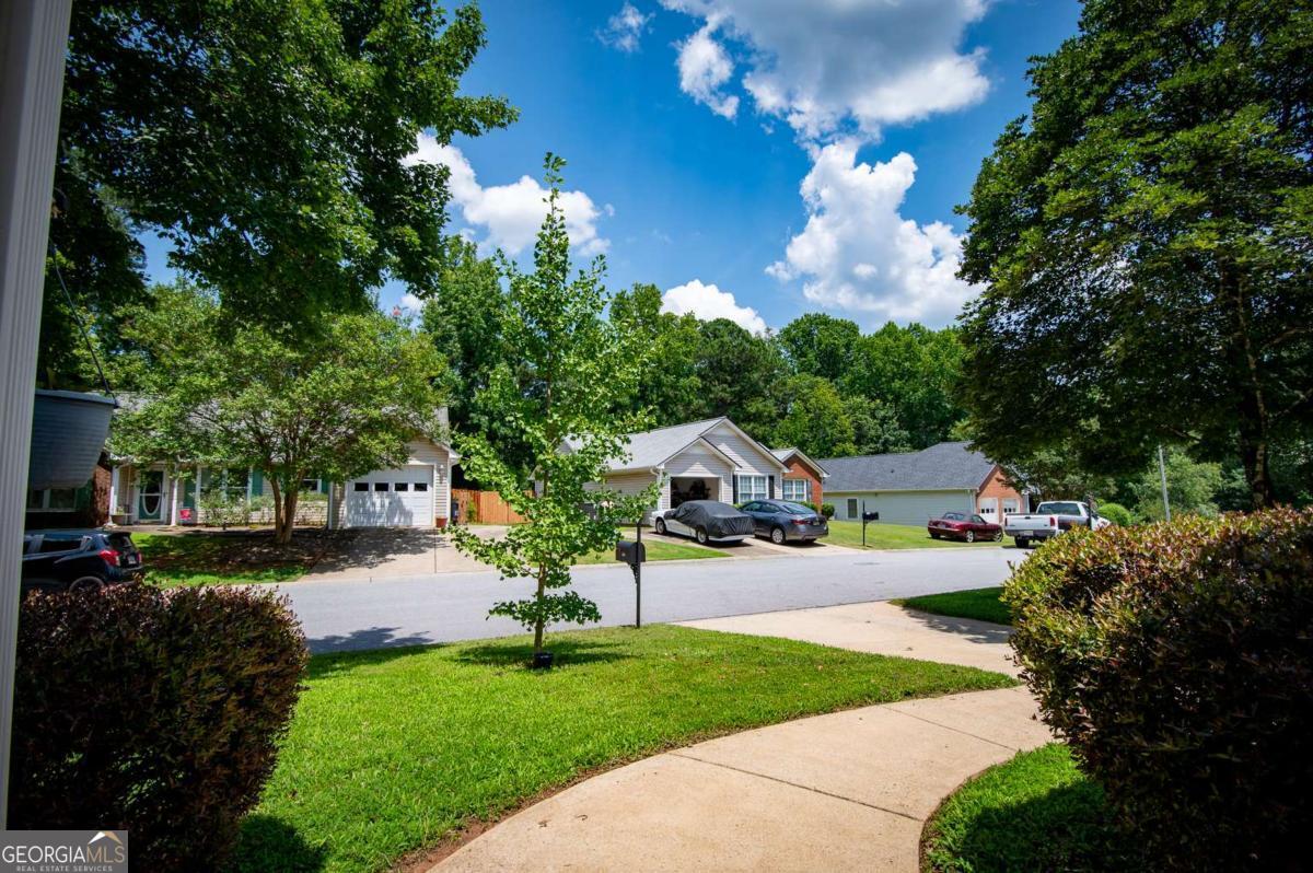 165 Spring Lake DR