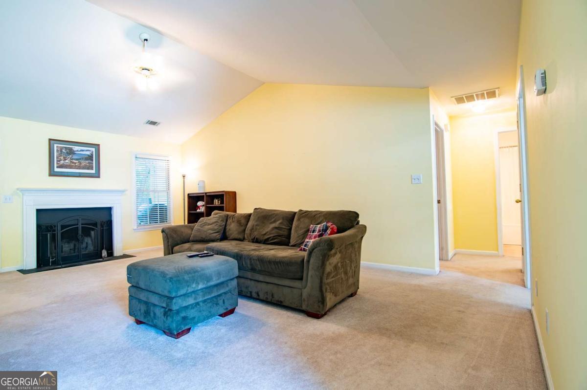 165 Spring Lake DR