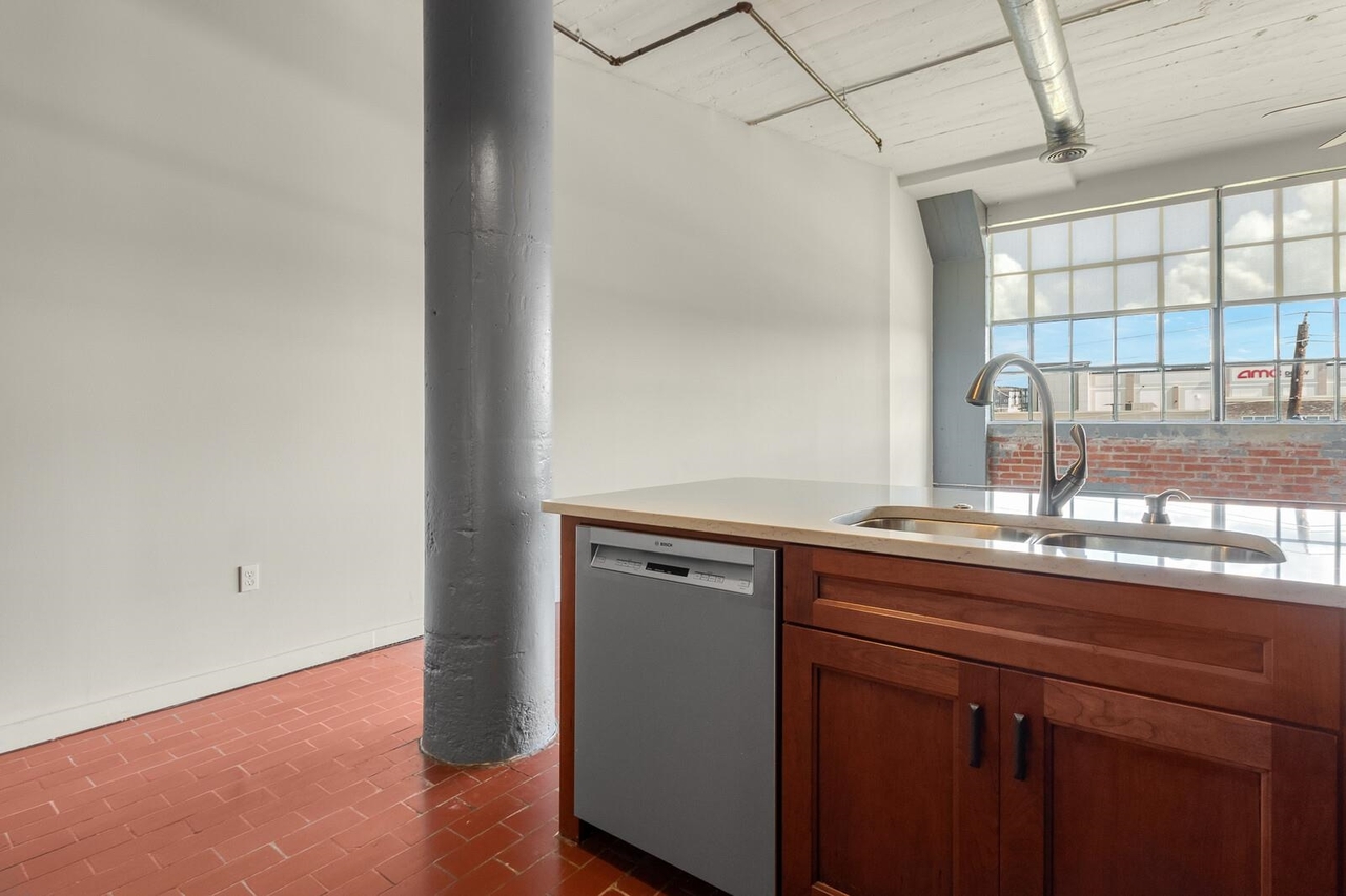 A7P Lofts - Residential Lease