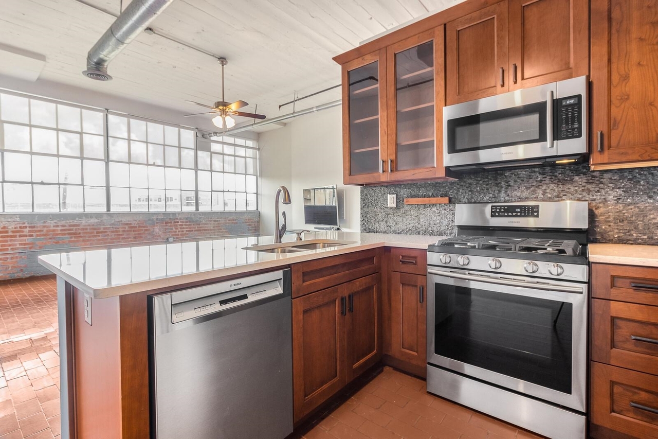A7P Lofts - Residential Lease