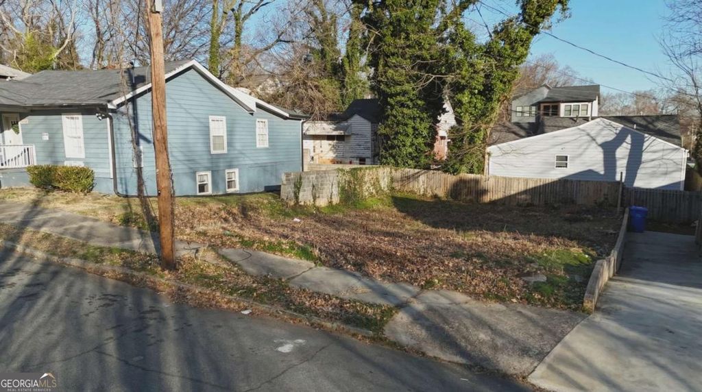 Photo of 1063 Ashby Grove SW, Atlanta, GA 30314 (MLS # 10678254)