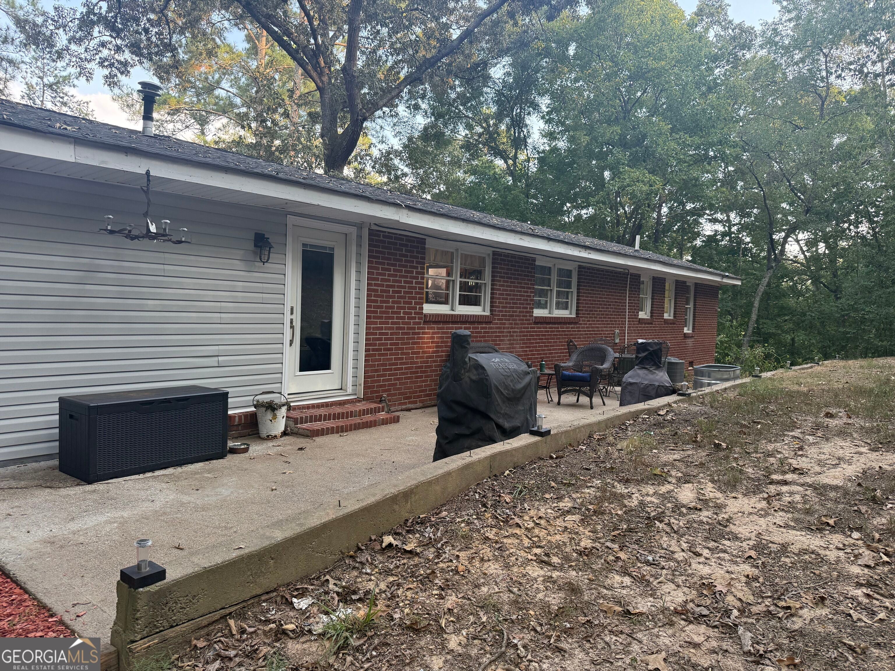 428 Blackberry LN