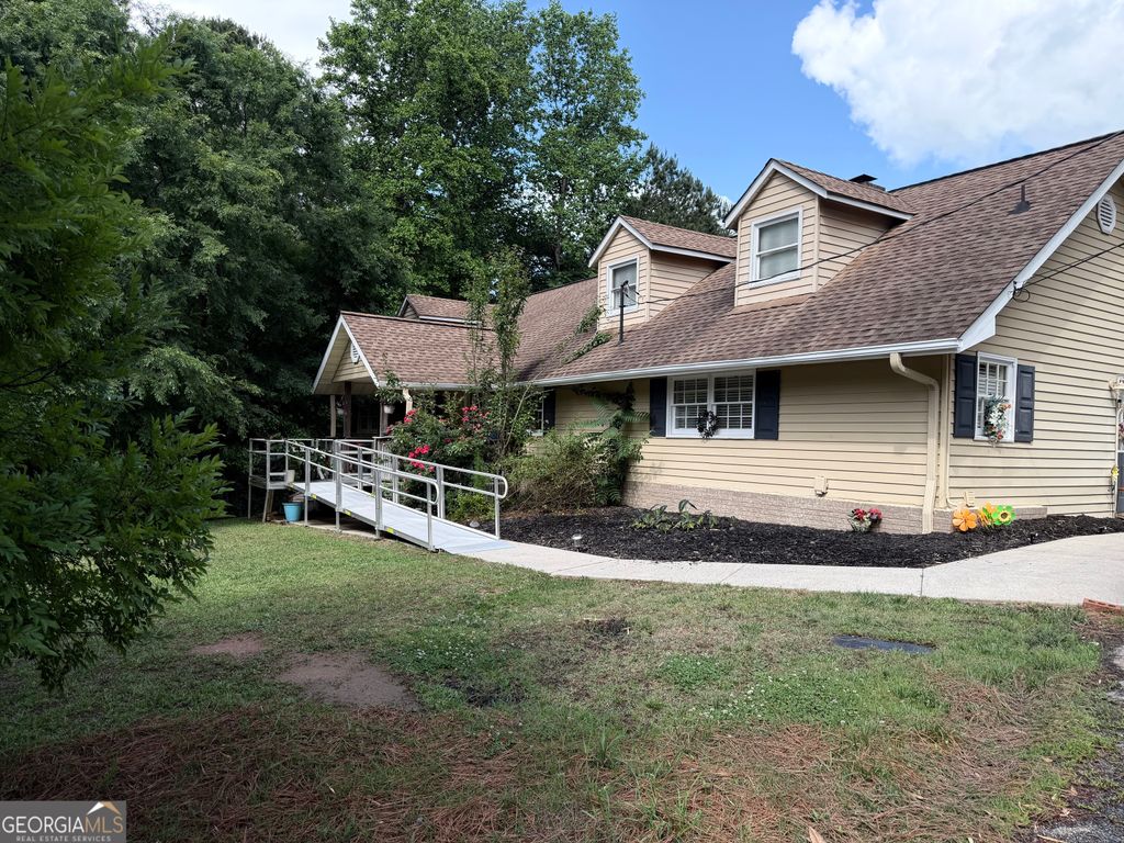 Photo of 1972 Mount Zion Road, Oxford, GA 30054 (MLS # 10772031)
