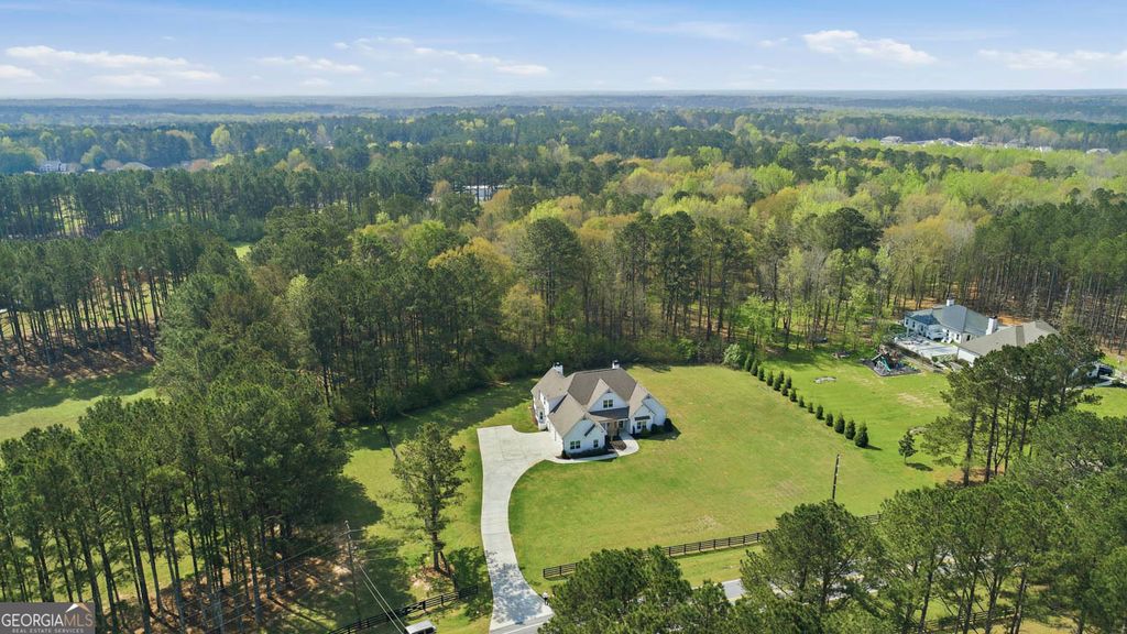 Photo of 1058 Lawshe Road, Senoia, GA 30276 (MLS # 10721268)