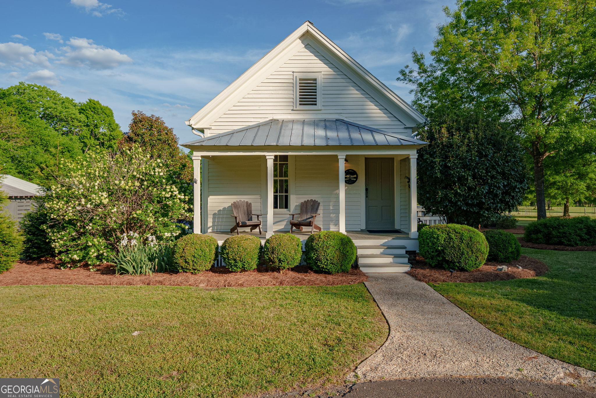 235 Glades RD