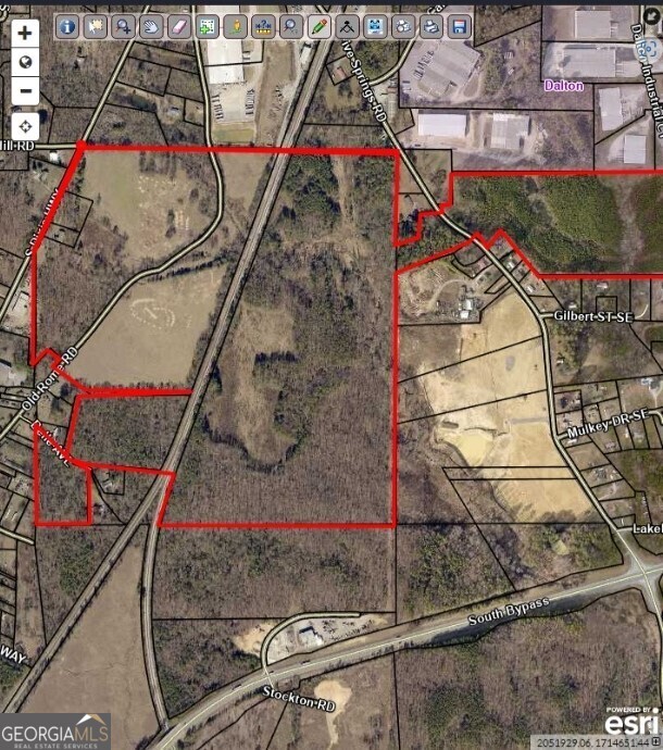 LOCATED ON S DIXIE HIGHWAY, JUST 3 MILES FROM THE CONNECTOR IN DALTON INDUSTIAL ZONE. APPROX 190 PLUS ACRES WITH CSX RAIL ROAD WITH CROSSING. AN OLD COUNTY RD ROME RUNS THROUGH THE PROPERTY. THIS PROPERTY IS A PERFECT SITE FOR DATA CENTERS AND INDUSTRIAL PARK. ALL ULITILES HAVE EASY ACCESS TO I75 AND BYPASS IN DALTON.  APPROX ONE MILE OF FRONTAGE ON CHICAGO ATLANTA CSX LINE.