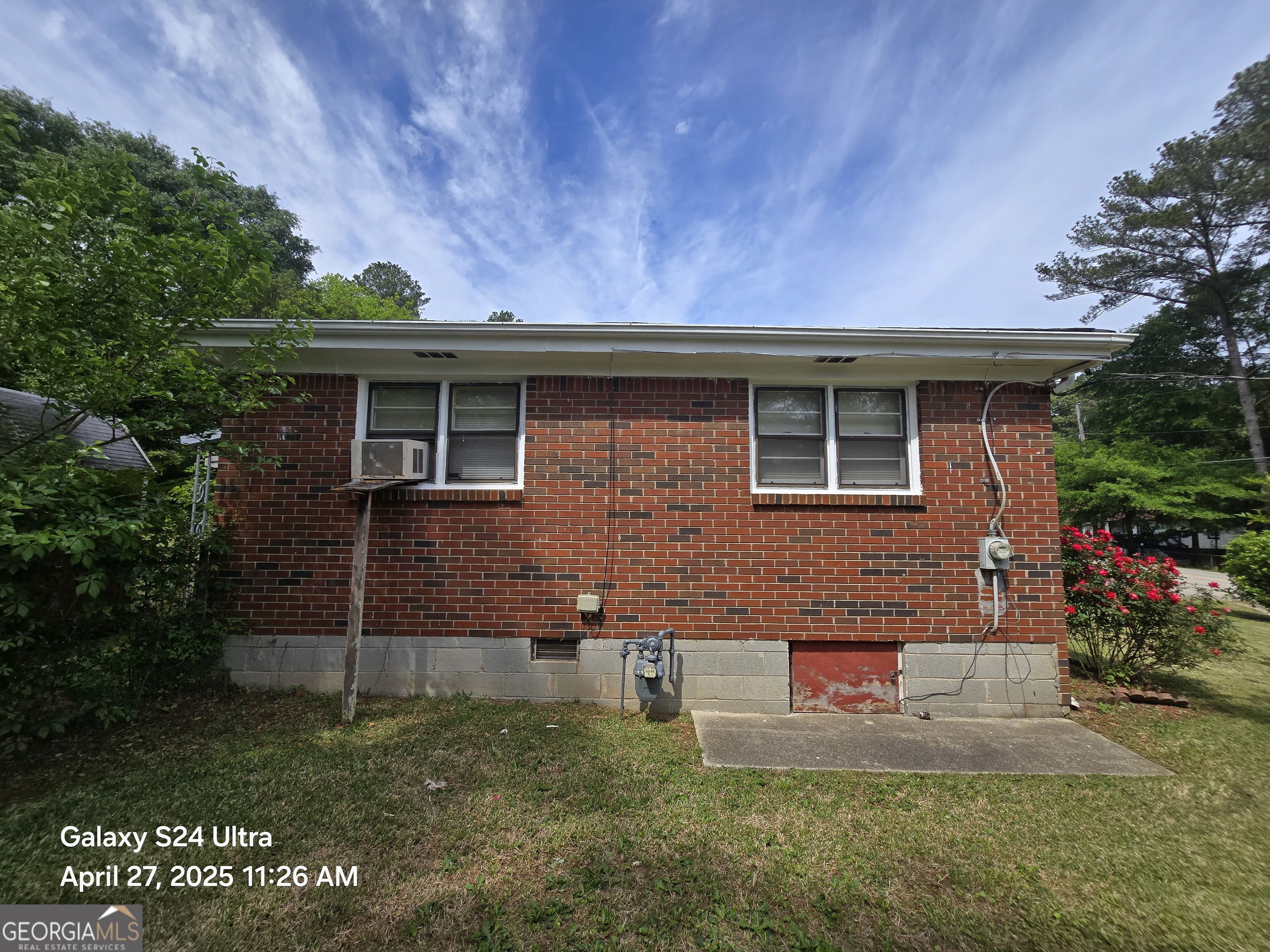 1143 Rockcut RD