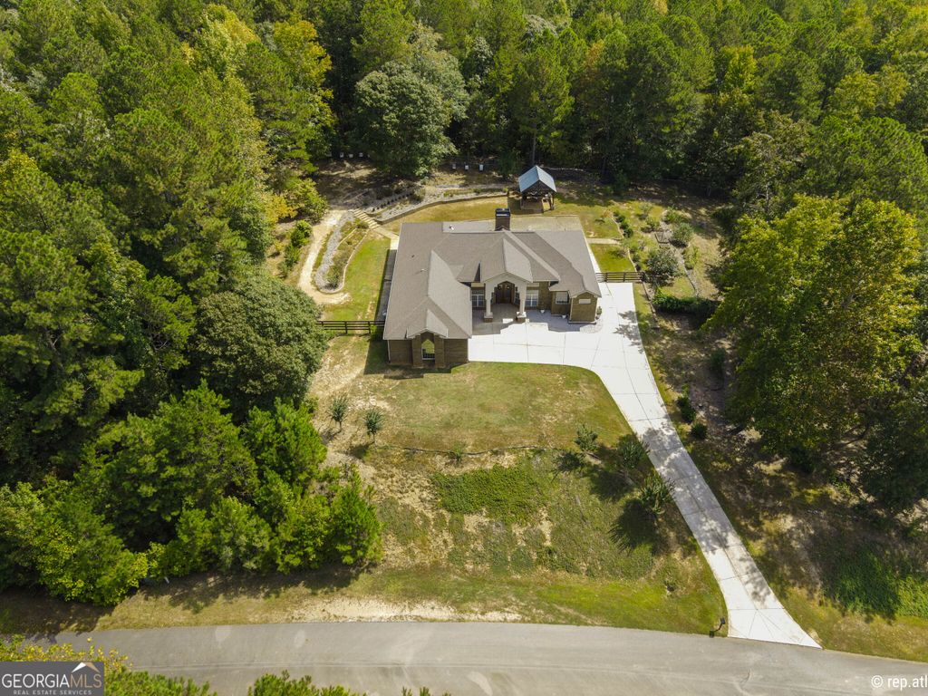 Photo of 412 Trilium Trail, Pendergrass, GA 30567 (MLS # 10676920)