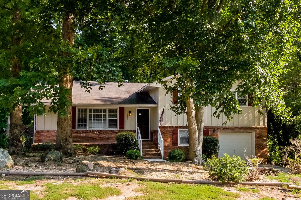 Photo of 2693 Stoneview Terrace, East Point, GA 30344 (MLS # 10673801)