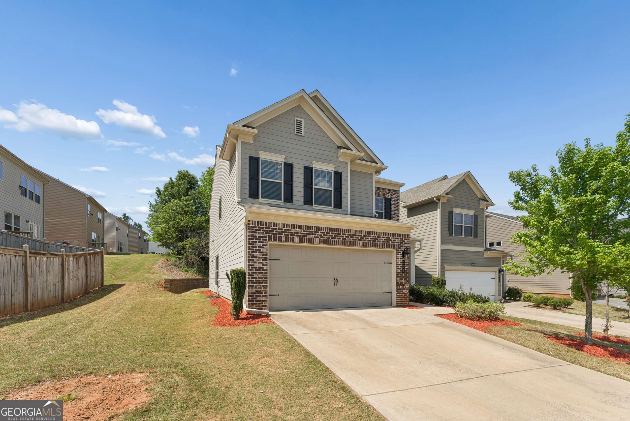 137 Charcoal Ives DR