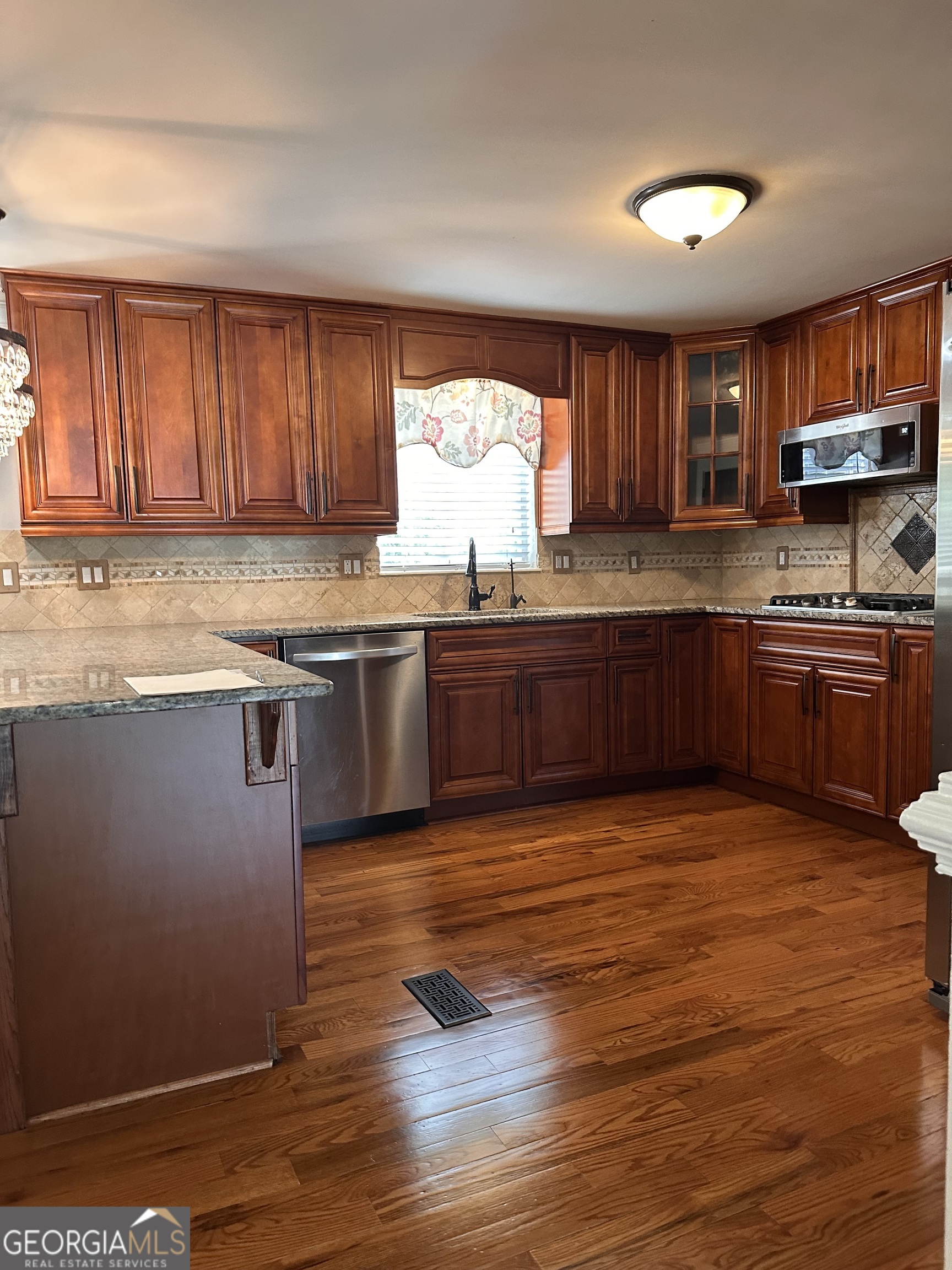1055 Worthington Hills DR