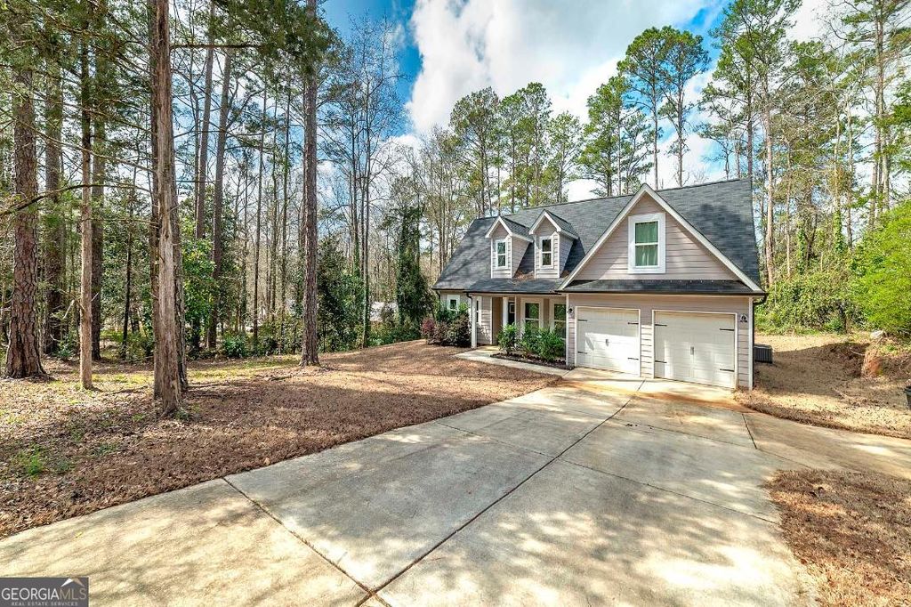 Photo of 152 Honeysuckle Road, Monticello, GA 31064 (MLS # 10707475)