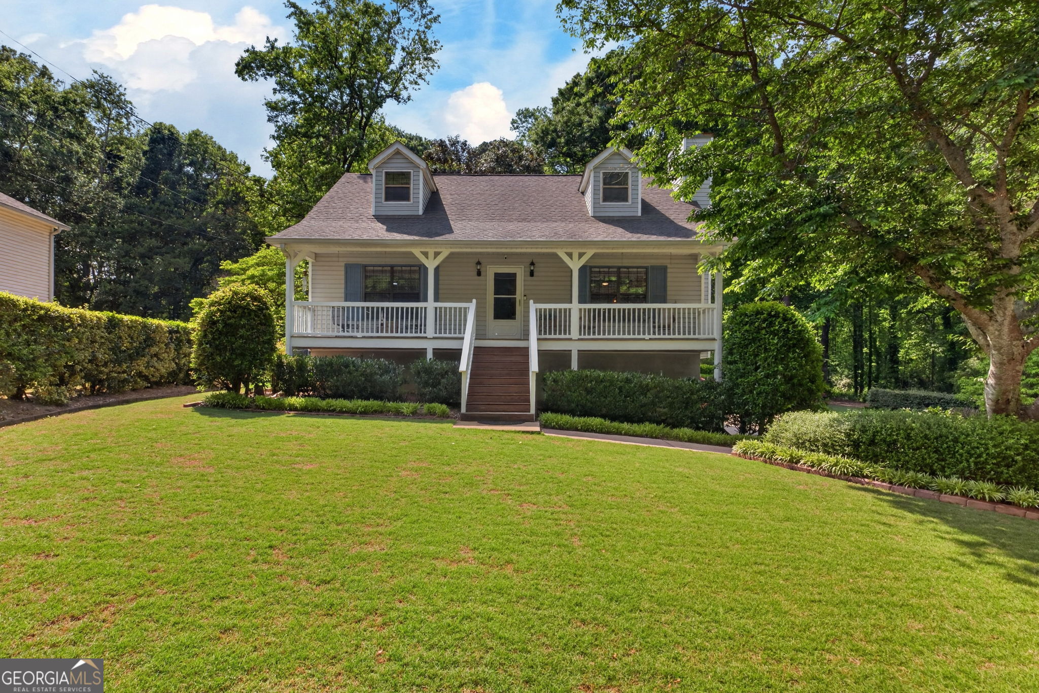4301 Cades Cove DR