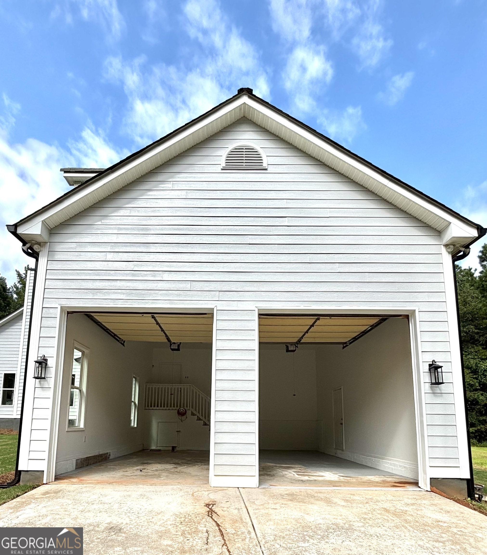 1905 Clay RD