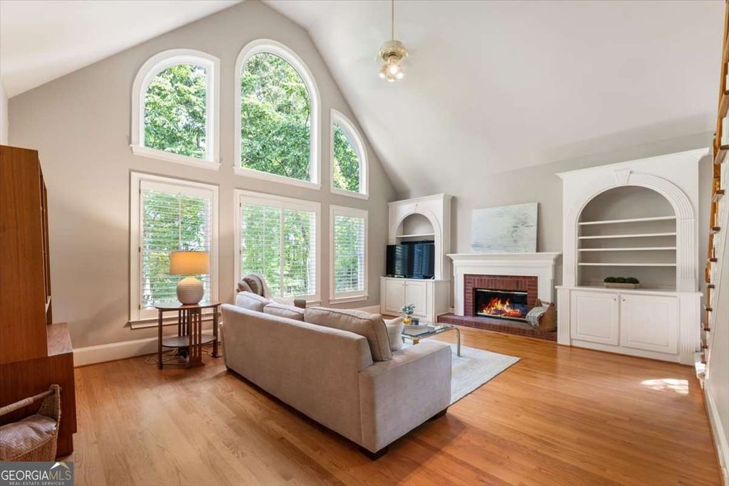 Photo of 2195 Bent Creek Manor, Alpharetta, GA 30005 (MLS # 10769158)