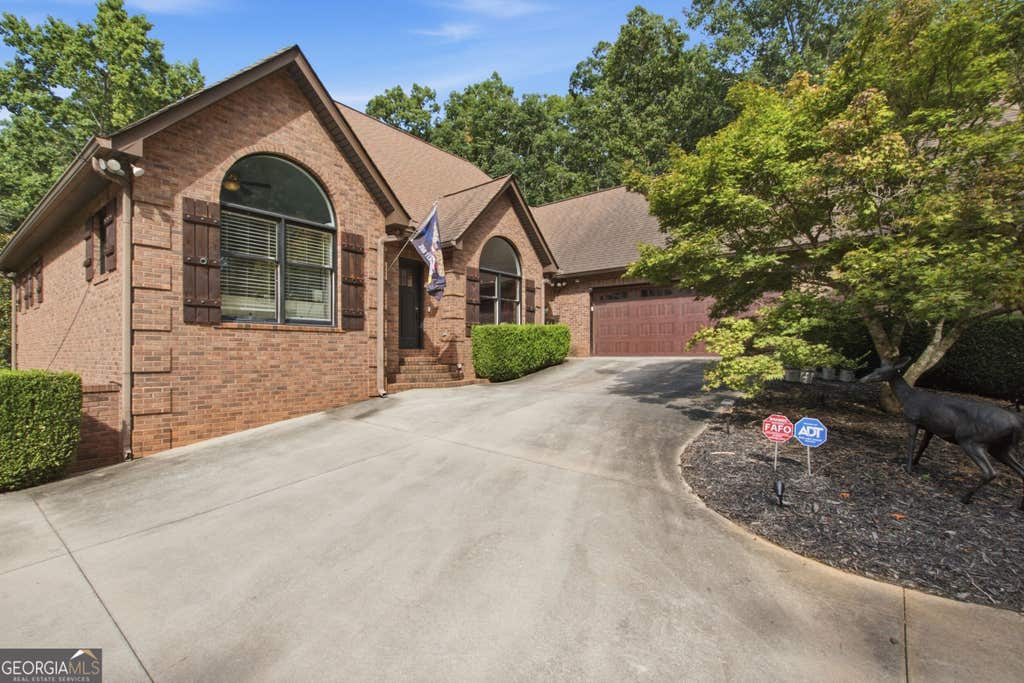 Photo of 248 Tanglewood Drive S, Royston, GA 30662 (MLS # 10821777)