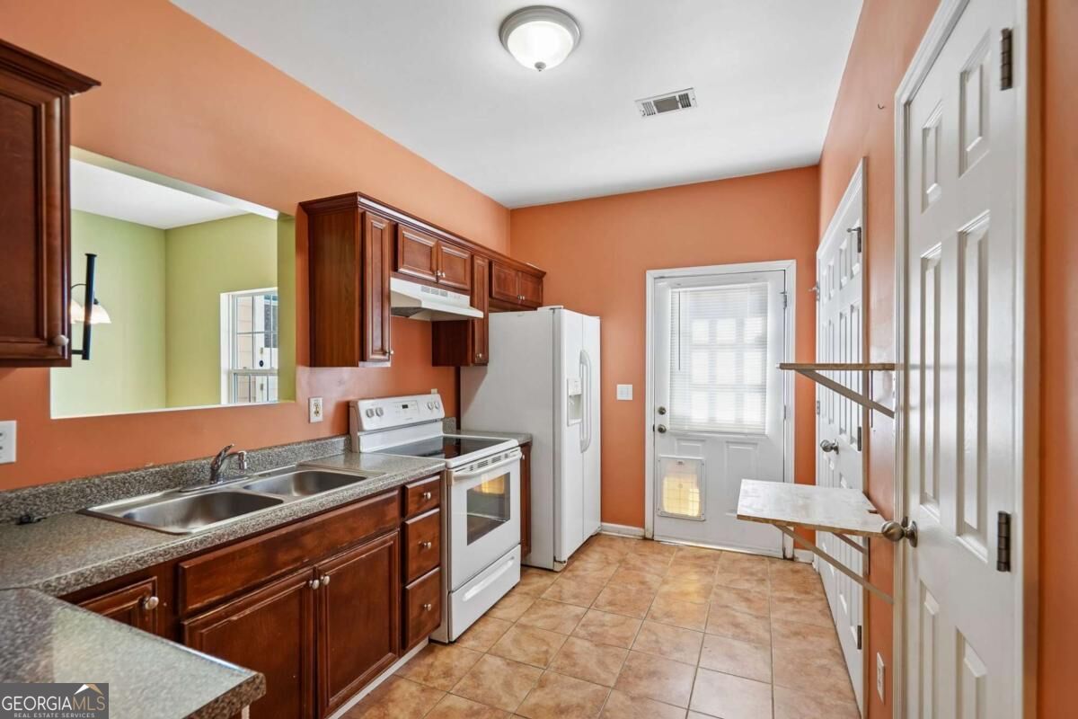 322 Village DR