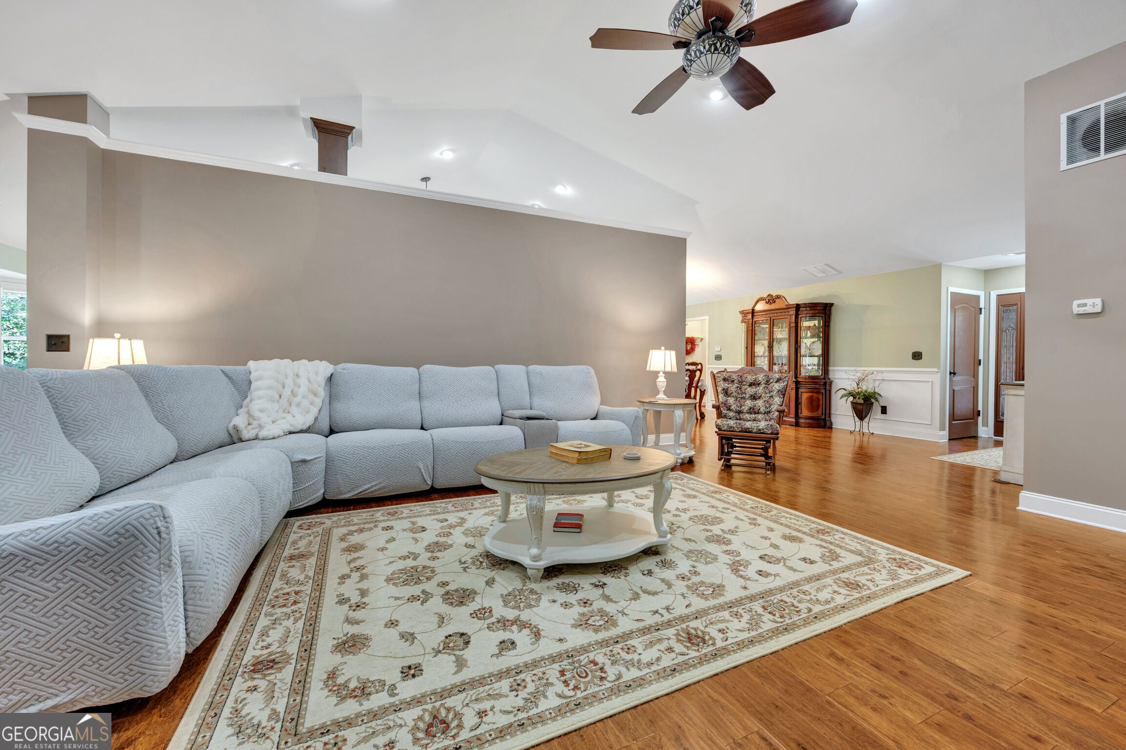 40 Woodcrest AVE