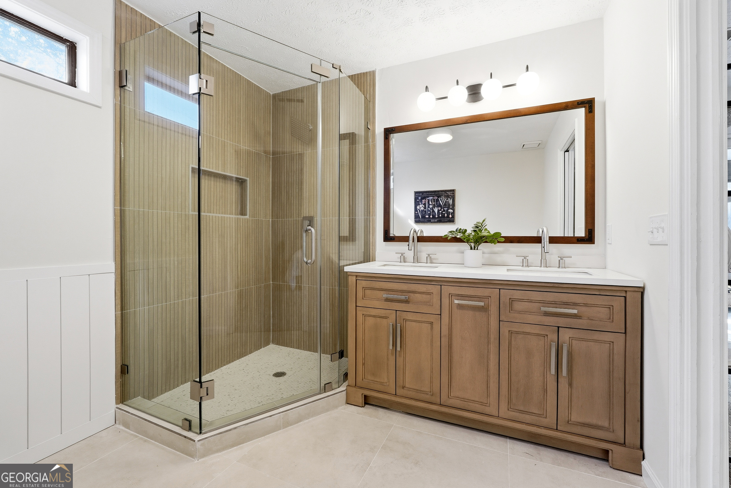 4146 Chimney Lake DR NE