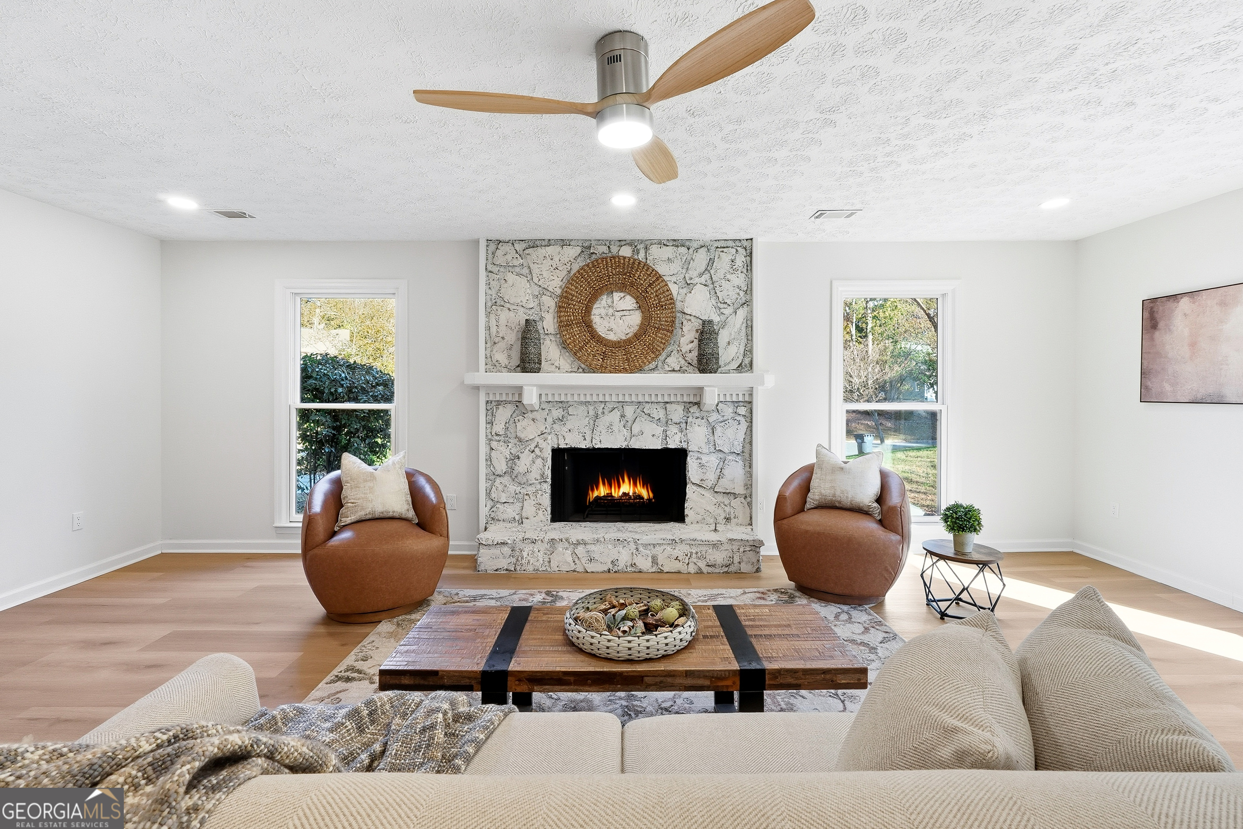 4146 Chimney Lake DR NE