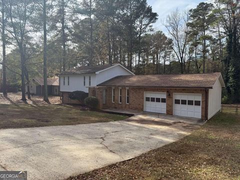 Photo of 7719 Glen Devon Road, Jonesboro, GA 30236 (MLS # 10650179)