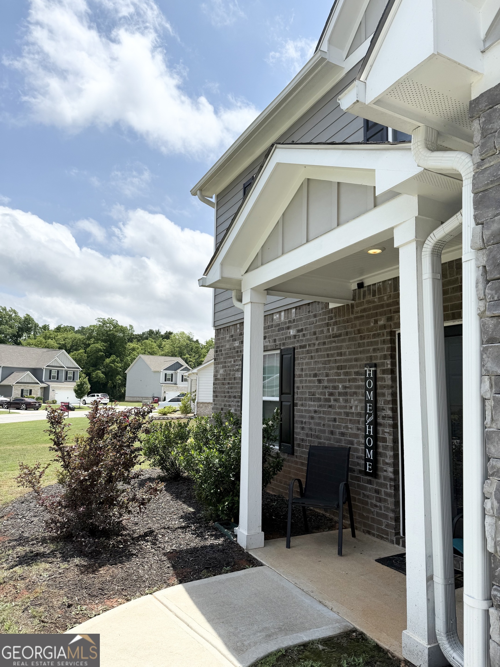 3219 Bridgewood DR