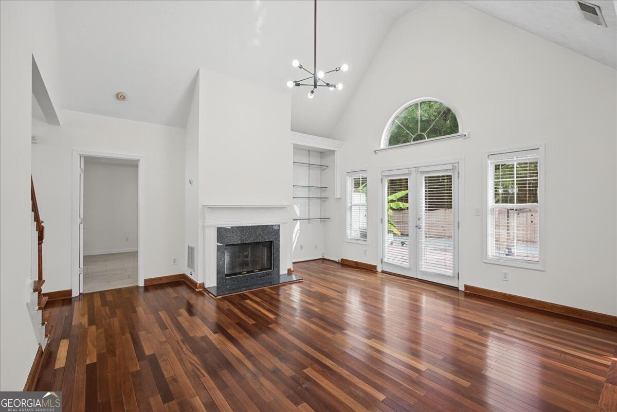 200 Kensington TRCE