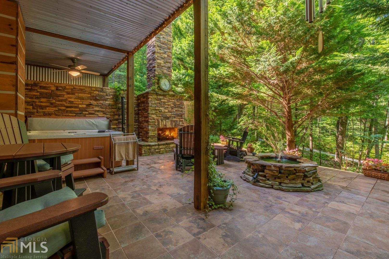 Mangums Trail - Residential