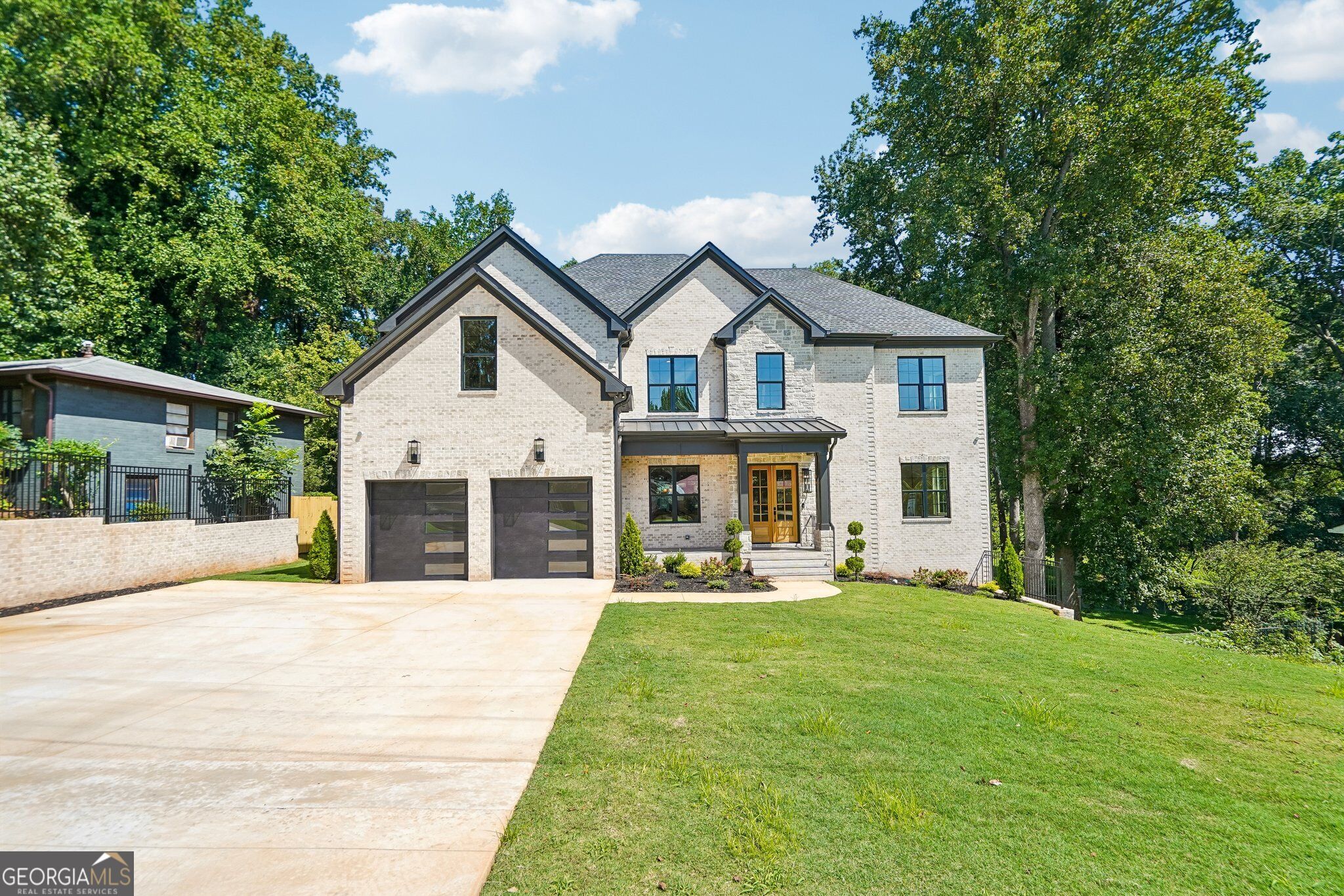 570 Power AVE