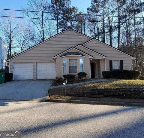 Single Family Residence in Lithonia GA 5953 Giles Road.jpg