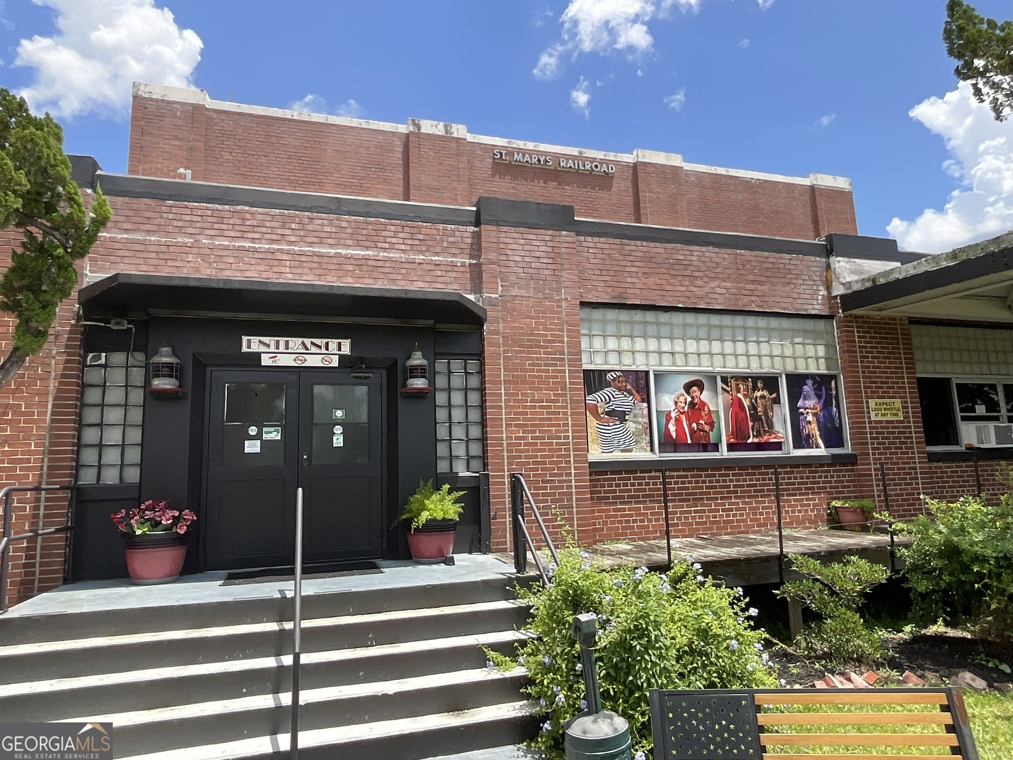 1000 Osborne RD