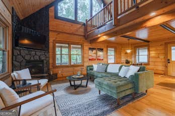 Single Family Residence at 140 Black Oaks RD