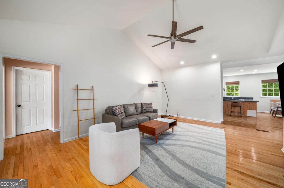 109 Copper Ridge DR