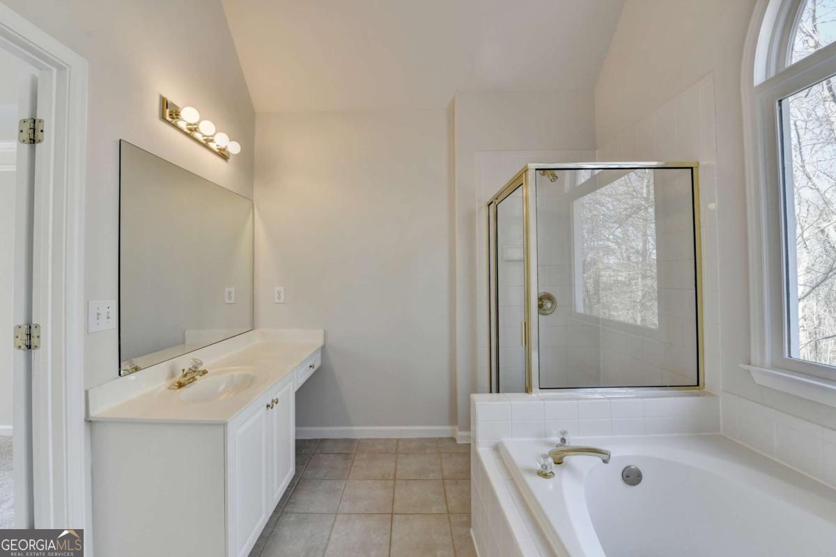 St.Charles /square - Residential