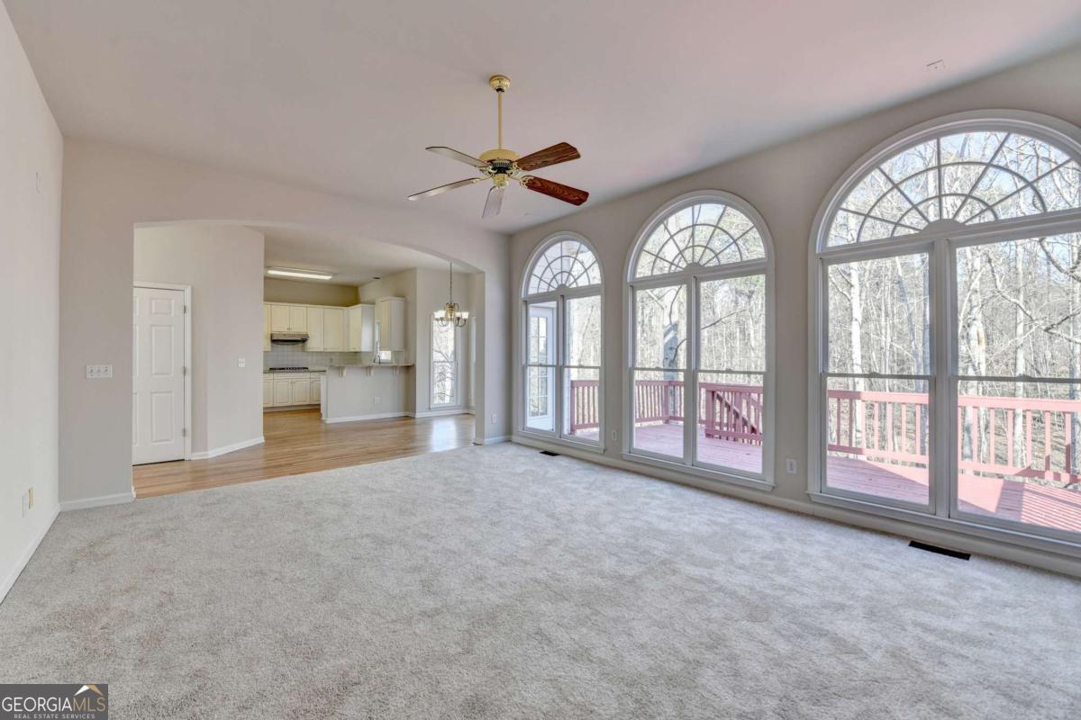St.Charles /square - Residential