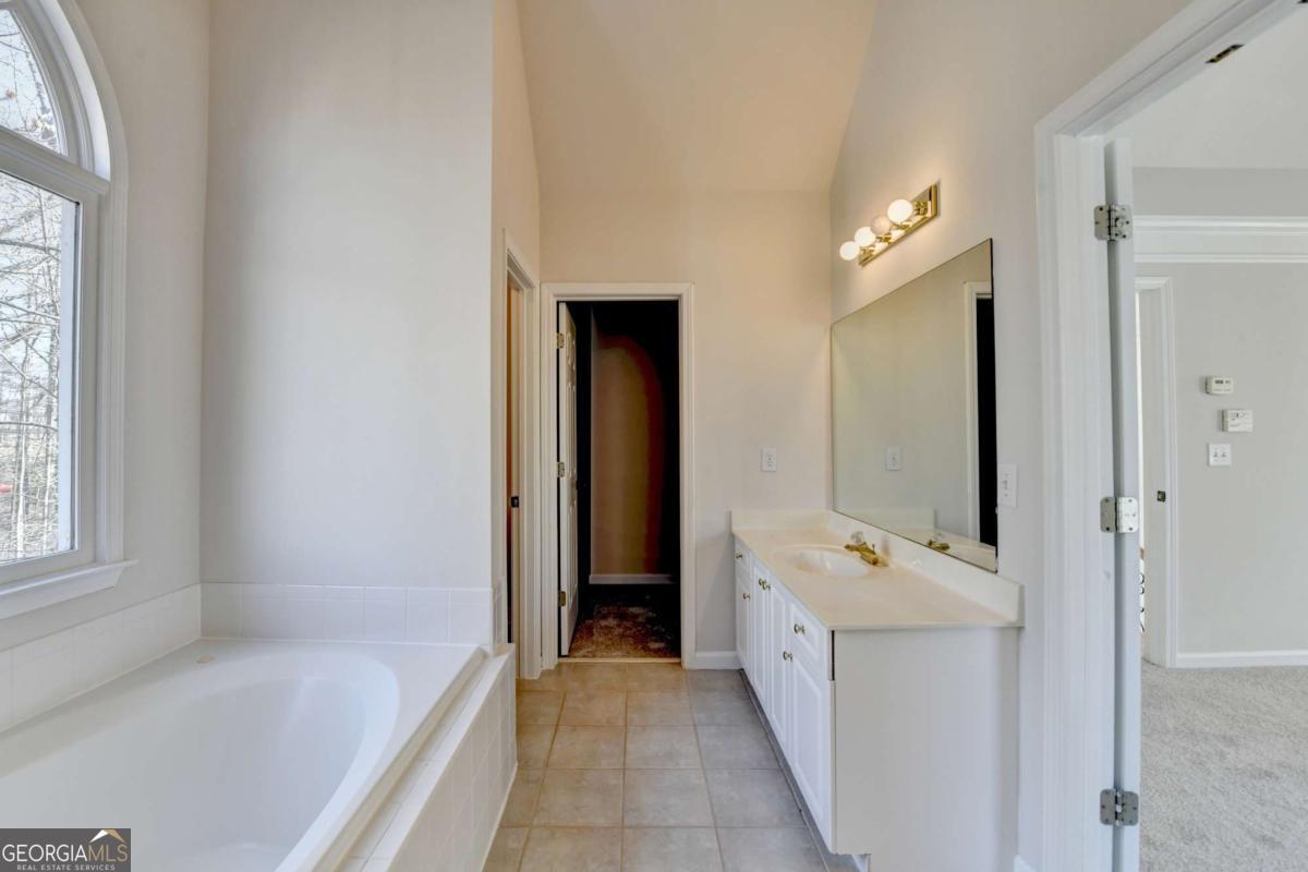 St.Charles /square - Residential