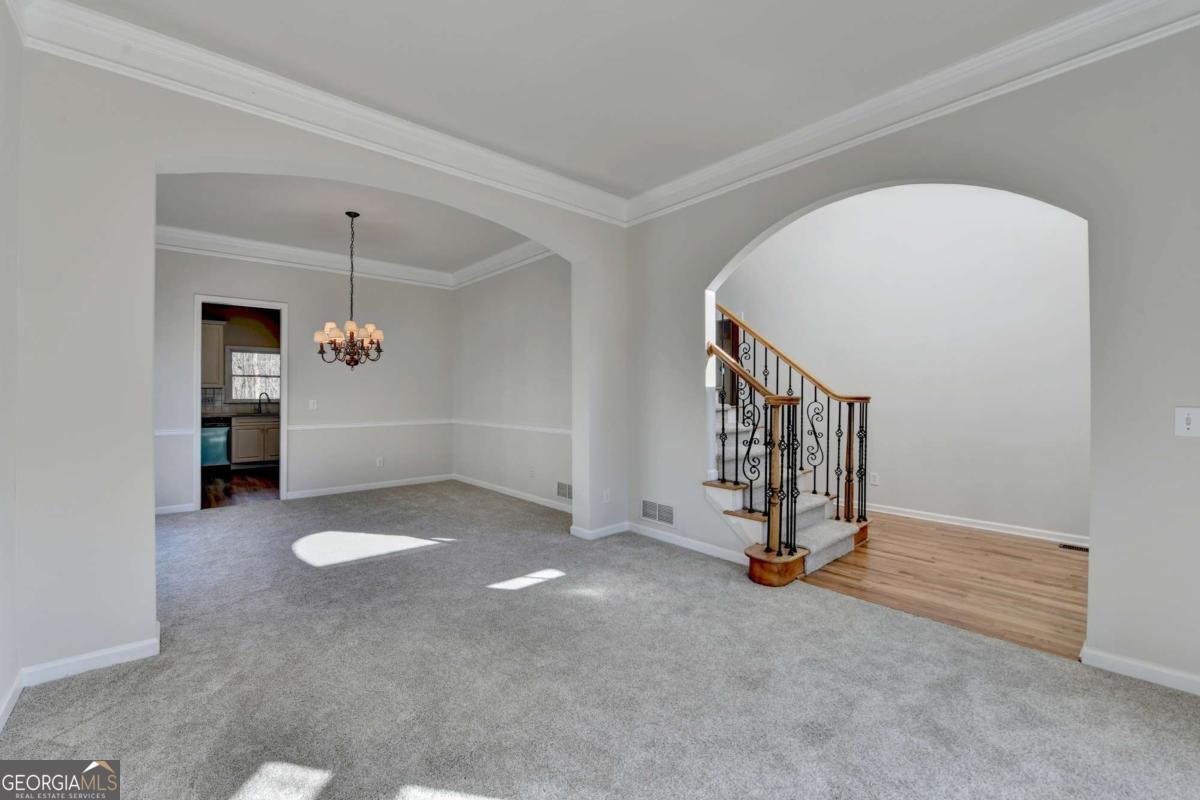 St.Charles /square - Residential