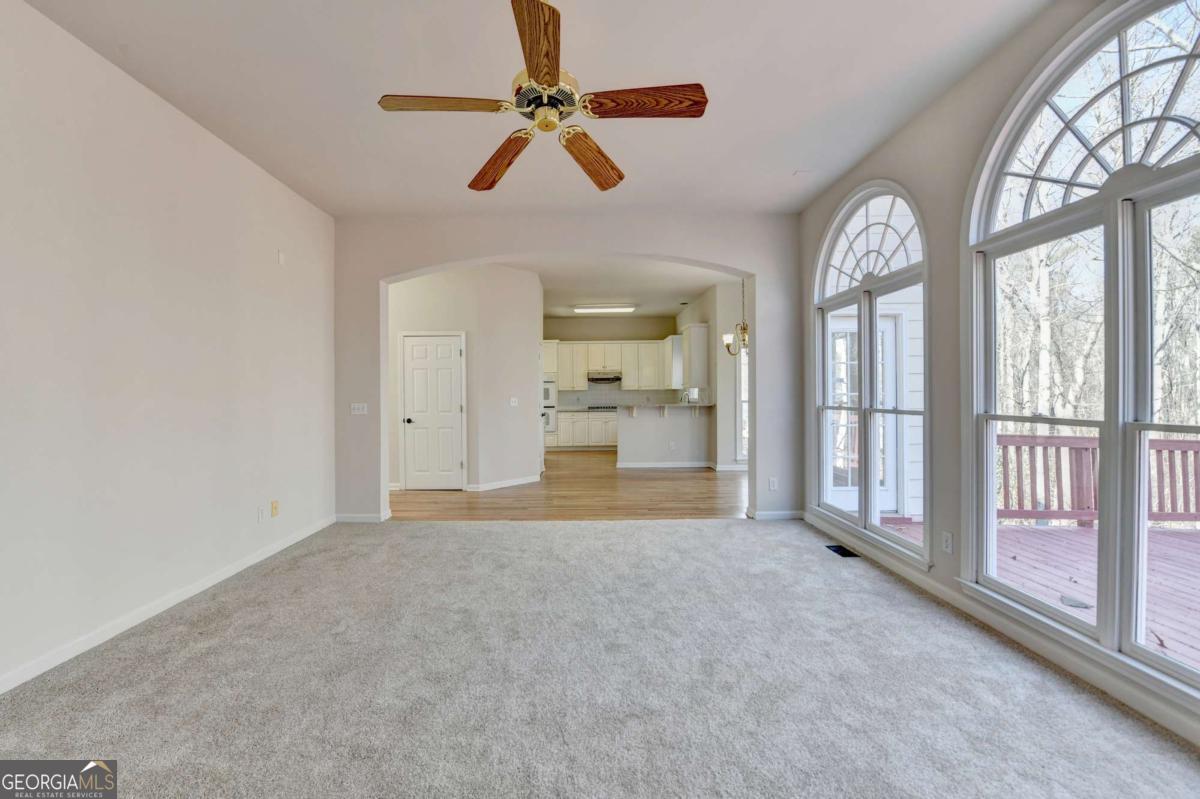 St.Charles /square - Residential