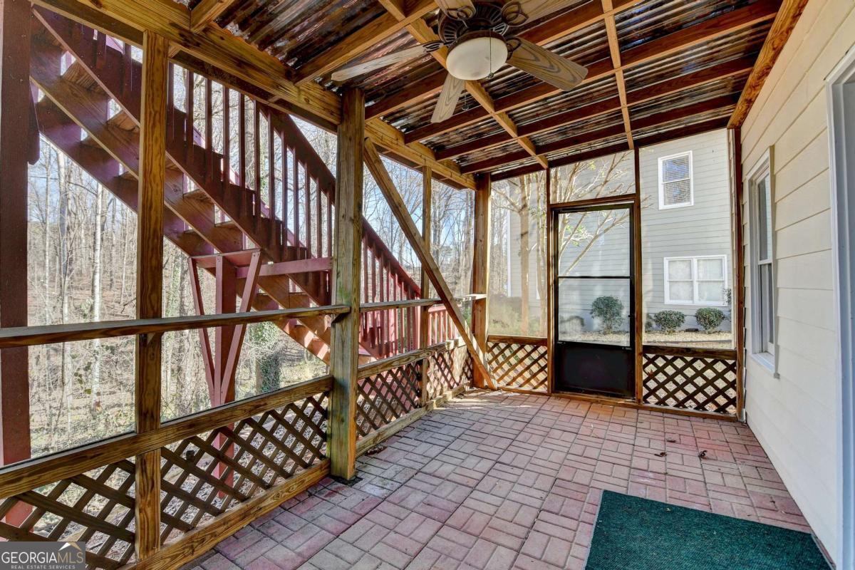 St.Charles /square - Residential