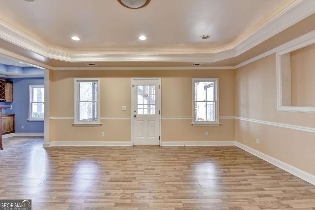 St.Charles /square - Residential