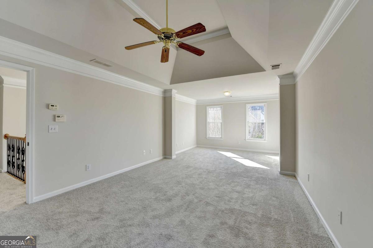 St.Charles /square - Residential